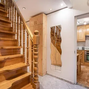 Cozy 3 Bedrooms In 7st Districht Apartment Budapest