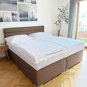  Apartment Familyvilla, New 4 Luxury Big Apartments, Parking Tschechische Republik