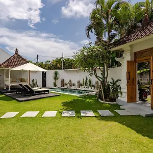 Curves Bali Villa Seminyak (Bali)